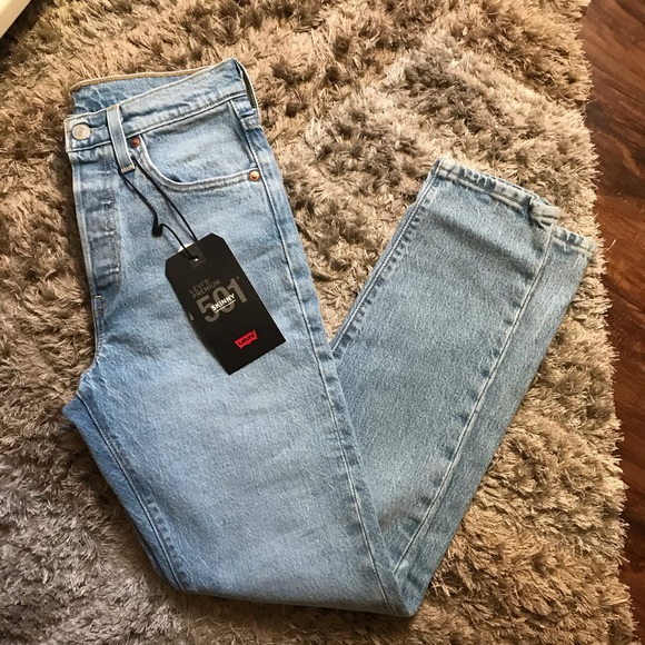 Levis 501 skinny - NWT - Picture 1 of 5